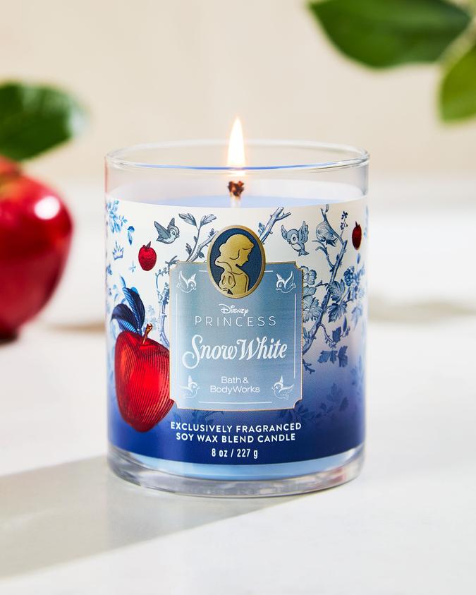 Snow White image number 4