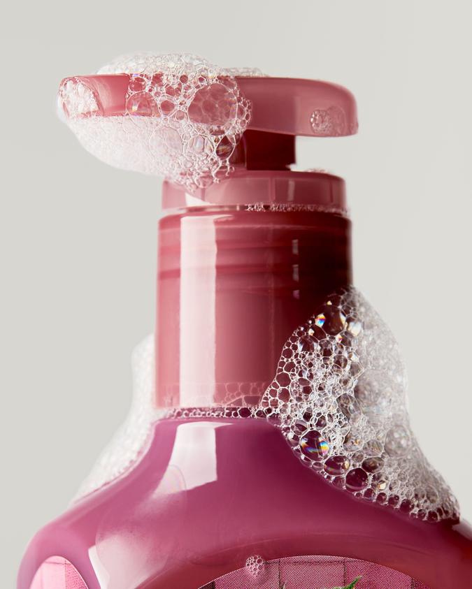 Black Cherry Merlot image number 2